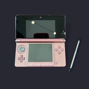 Pink Nintendo 3DS